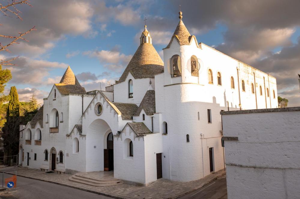 Dea Luxury Casa Vacanze- Zona Chiesa A Trullo - Alberobello Luaran gambar